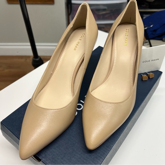 Cole Haan Gemma Logo Pump 8.5 Maple Sgr Leather Slip on Comfort Business Casual - Picture 2 of 12